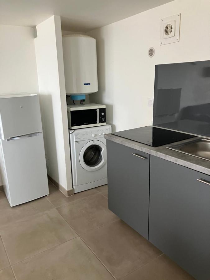 T3 Les Pieds Dans L'Eau Apartment Istres Exterior foto