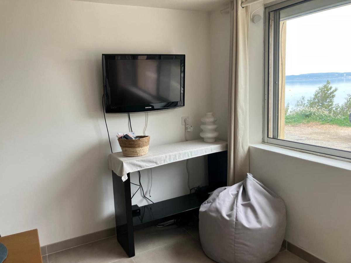 T3 Les Pieds Dans L'Eau Apartment Istres Exterior foto